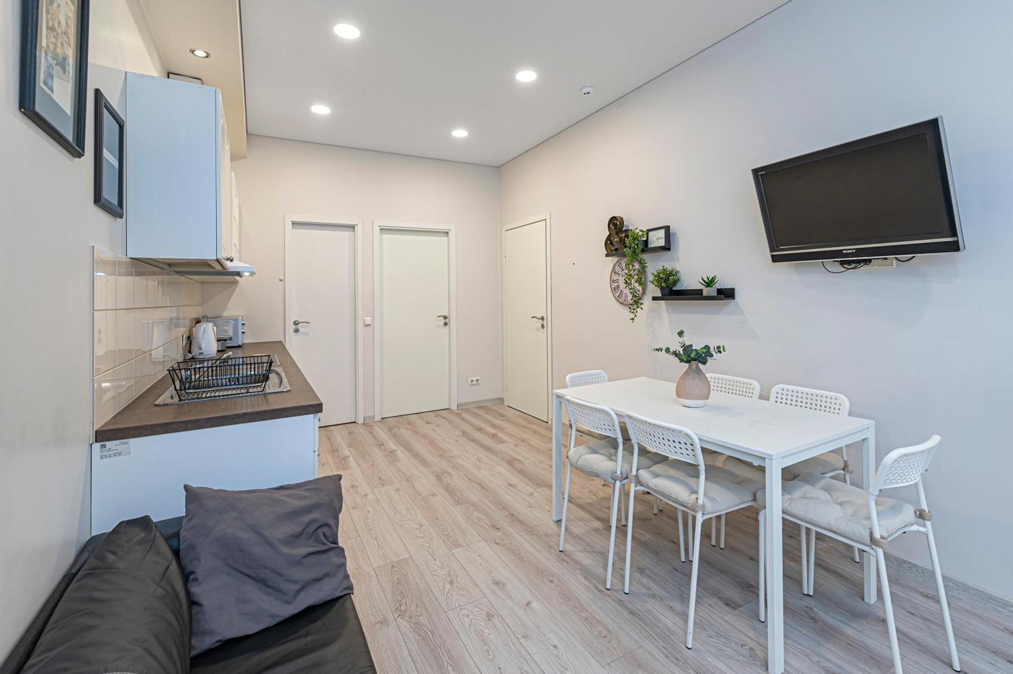 City Centre 3Bd Apartment By Hostlovers カウナス エクステリア 写真