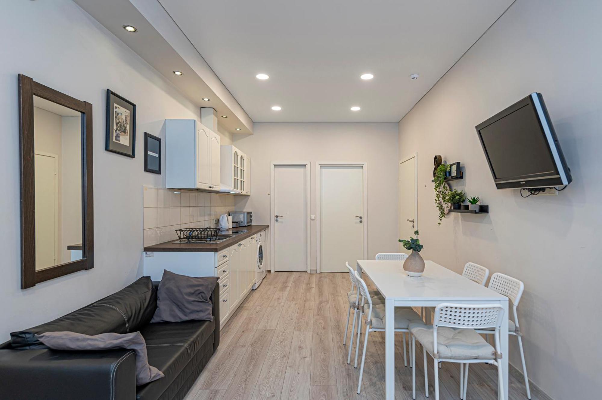 City Centre 3Bd Apartment By Hostlovers カウナス エクステリア 写真