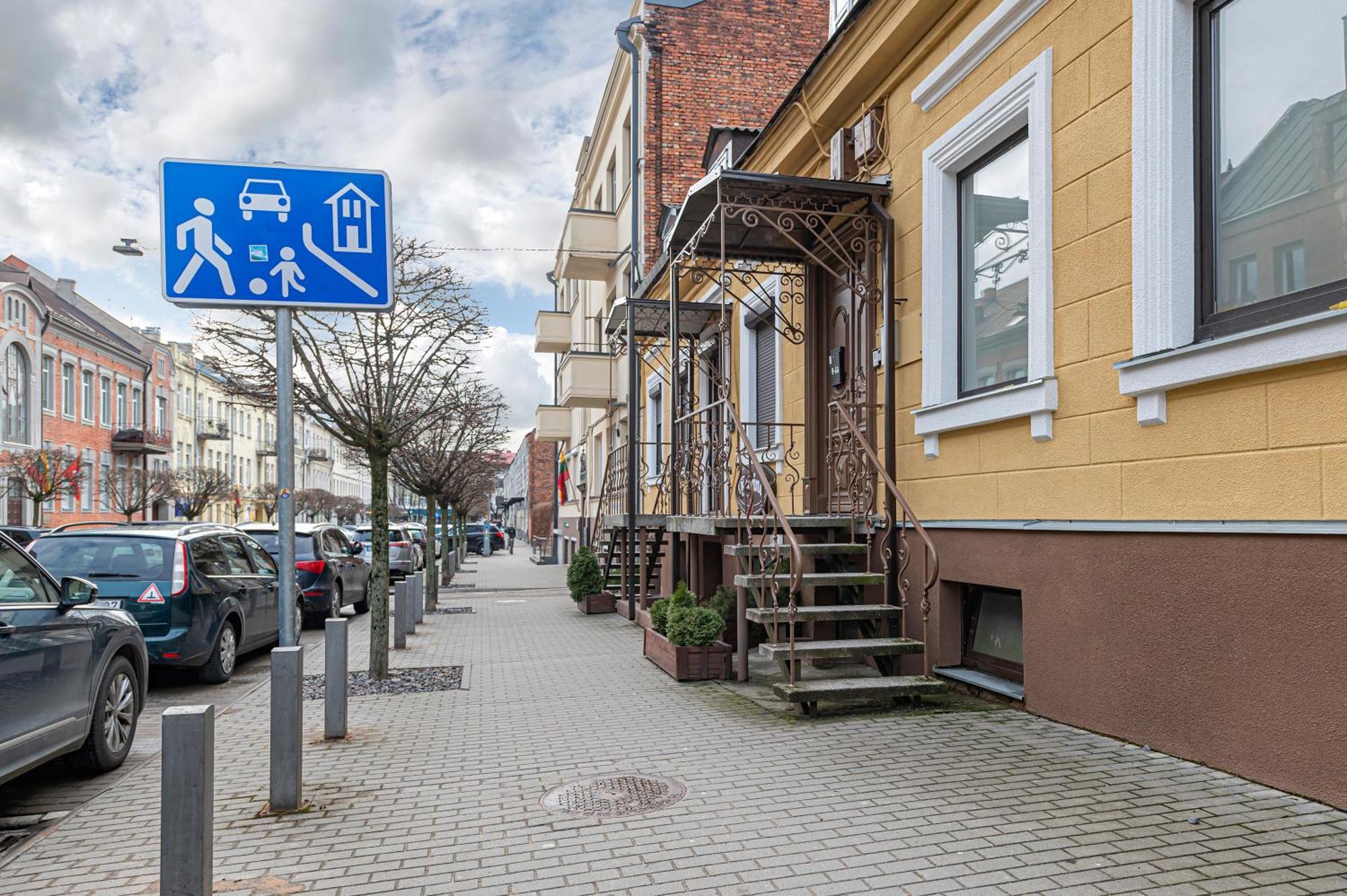 City Centre 3Bd Apartment By Hostlovers カウナス エクステリア 写真